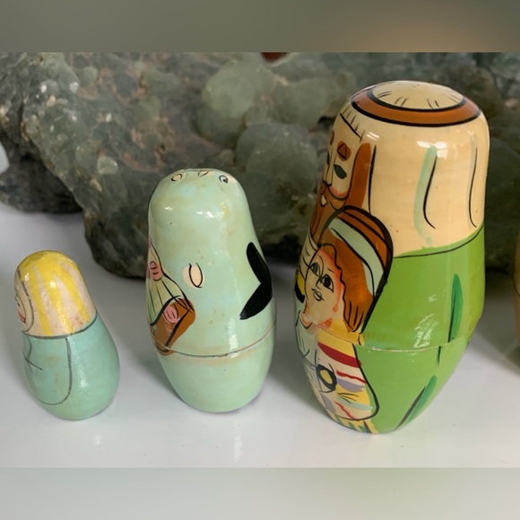 Noah’s ark Bible story nesting dolls - Picture 7 of 9